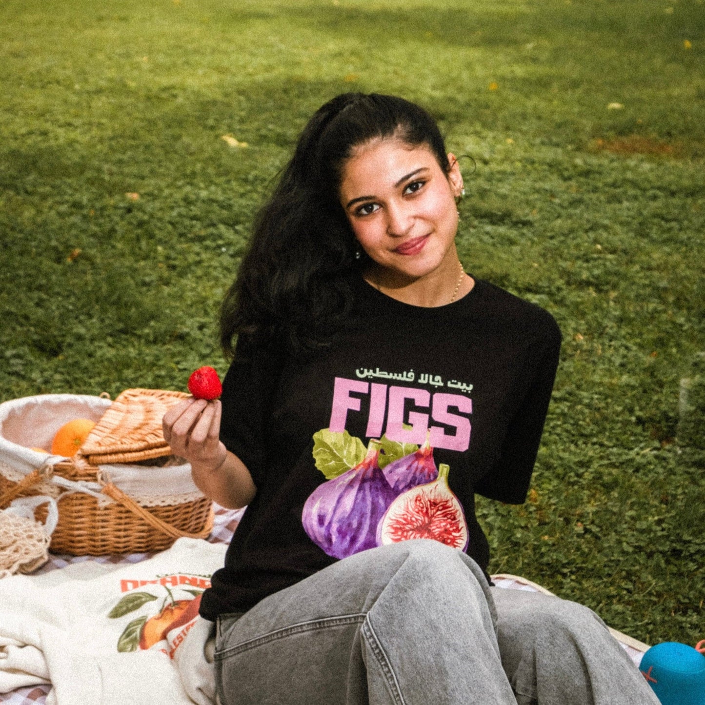 Beit Jala's Figs Tee Wear The Peace Short Sleeves S