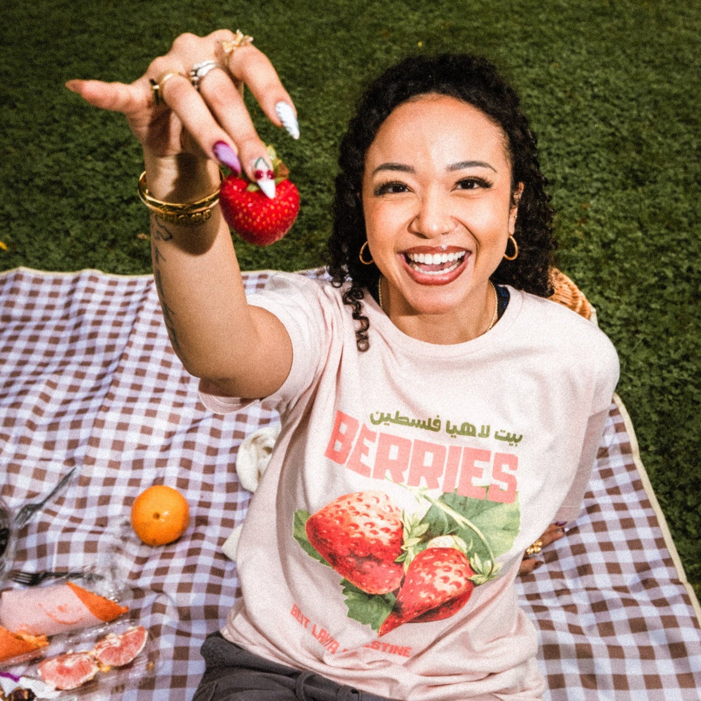 Beit Lahya's Berries Tee Wear The Peace Short Sleeves S