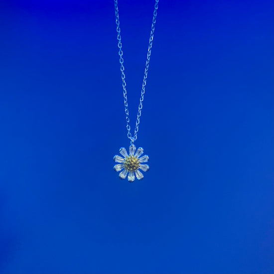 Load image into Gallery viewer, Sunflower Sterling Silver Necklace
